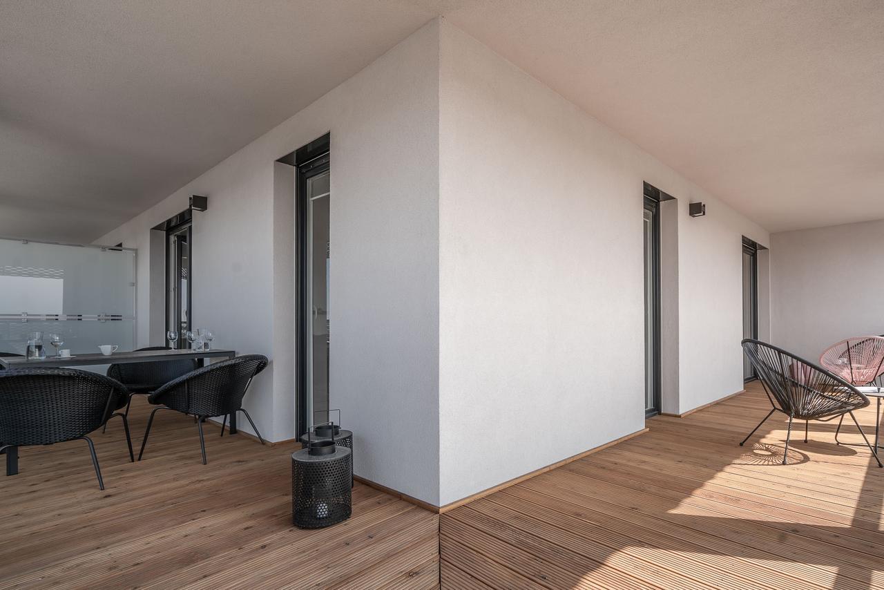 Rentplanet - Atal Tower