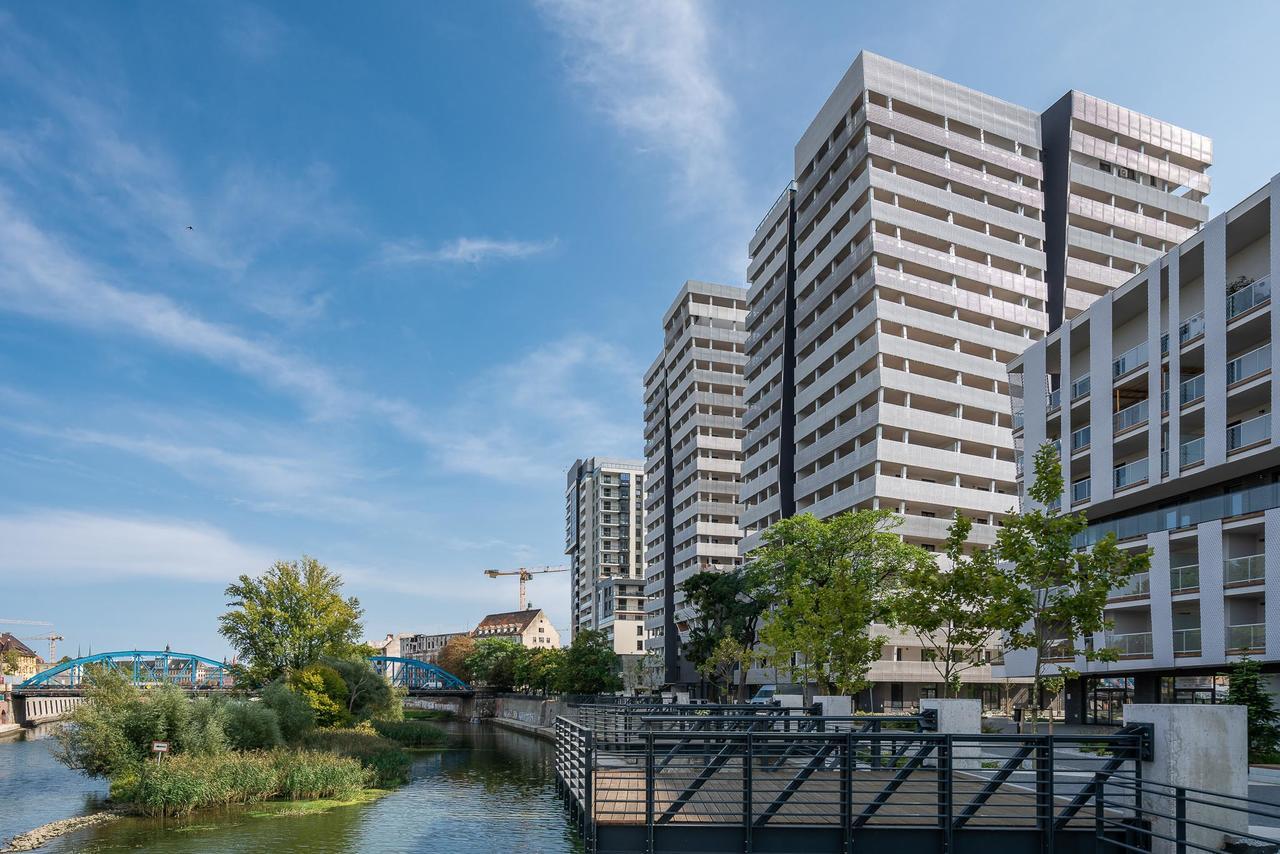 Rentplanet - Atal Tower Apartment Wroclaw
