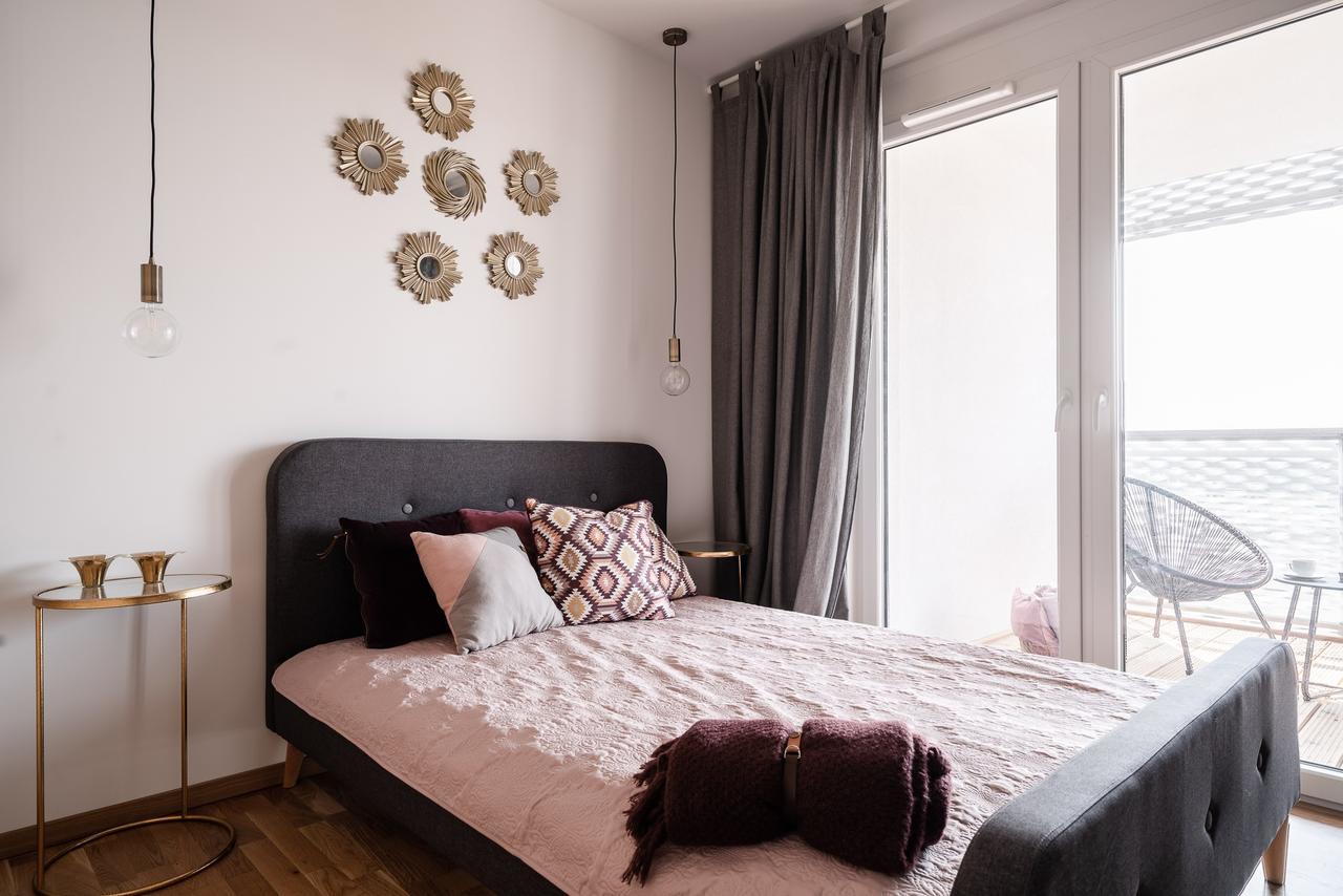 Rentplanet - Atal Tower Apartamento