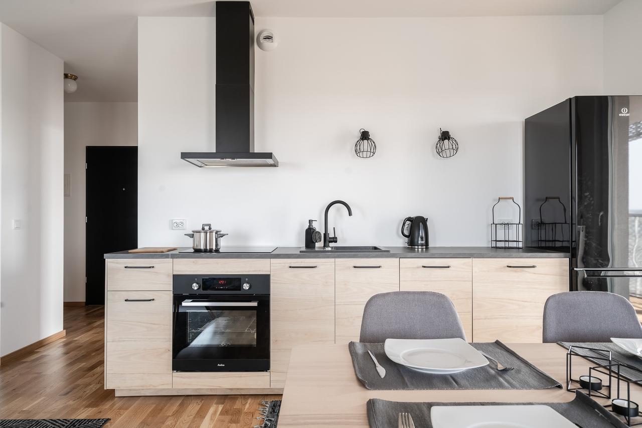 Rentplanet - Atal Tower Apartamento *